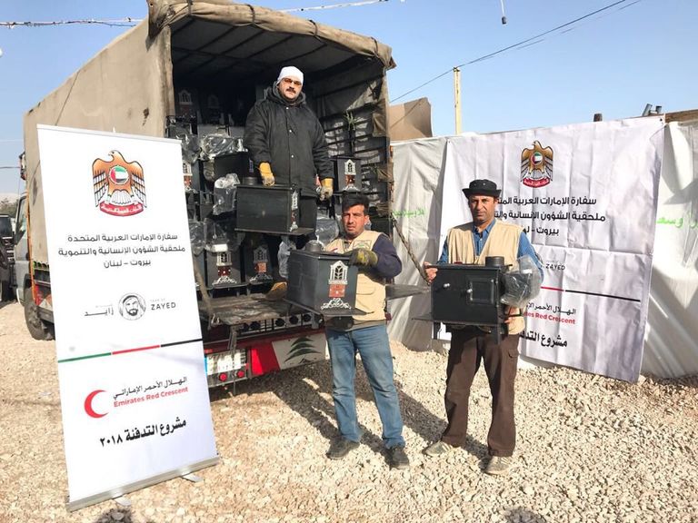 توزيع المساعدات الإماراتية في لبنان