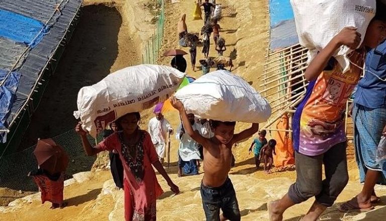 اللاجئون في مخيمات بنجلاديش