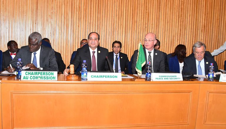 الرئيس المصري عبدالفتاح السيسي خلال الجلسة