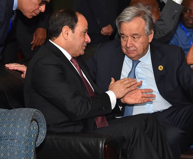 الرئيس المصري عبدالفتاح السيسي خلال الجلسة