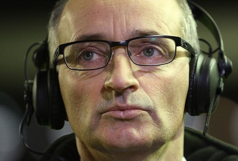 بات نيفن رياض محرز لاعب ليستر سيتي