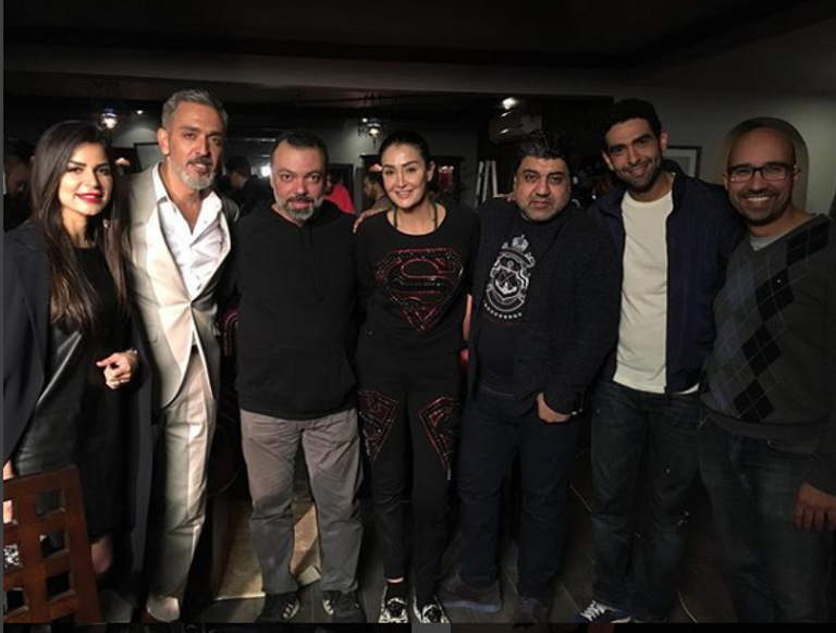 غادة عبد الرازق مع فريق ضد مجهول 