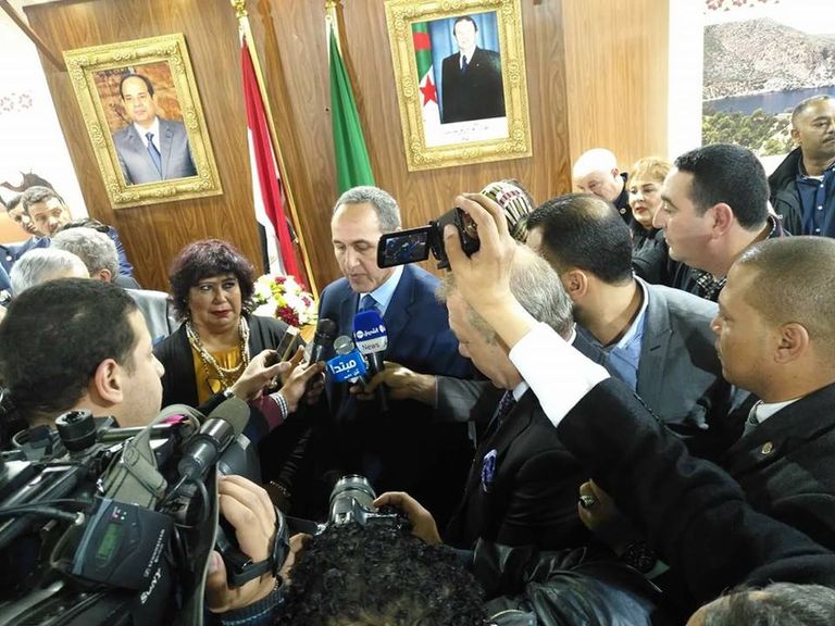 جناح الجزائر في معرض القاهرة الدولي للكتاب