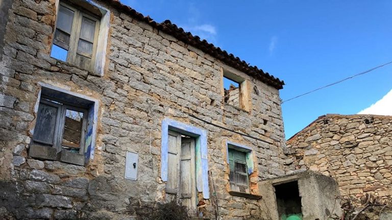 منزل في أولولاي ينتظر المشتري بلدة إيطالية تبيع المنازل مقابل دولار واحد