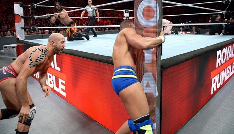 سيزارو وشيموس بعد استرداد لقب "رو"