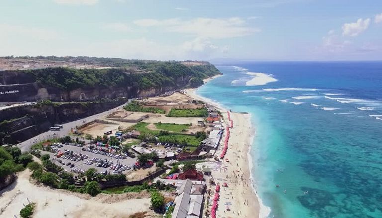 شاطئ بانداوا Pandawa Beach السياحة في بالي