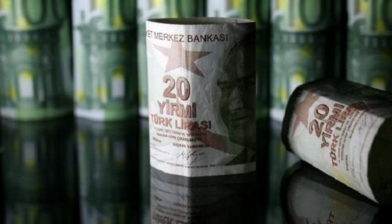 تدني سعر الليرة التركية أمام الدولار