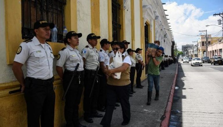 عناصر من الشرطة في جواتيمالا