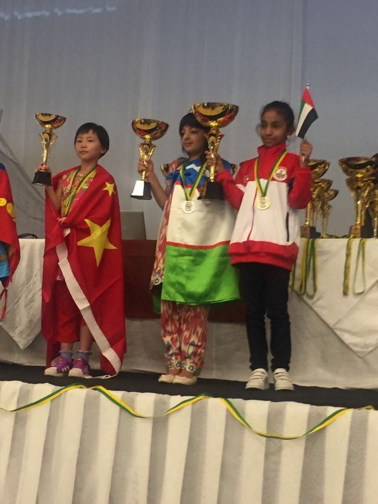 الشيخ محمد بن زايد آل نهيان مع روضة السركال