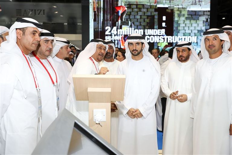 حمدان بن محمد بن راشد يفتتح معرض 