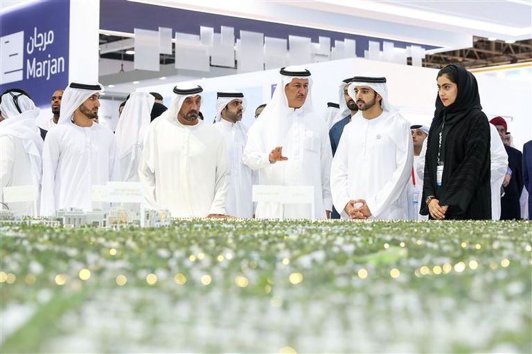 حمدان بن محمد بن راشد يفتتح معرض 