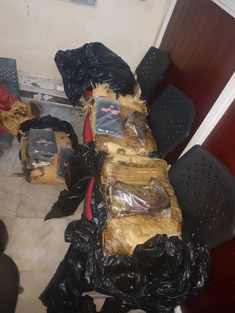 شحنة المخدرات المضبوطة تزن 99 كيلوجراما