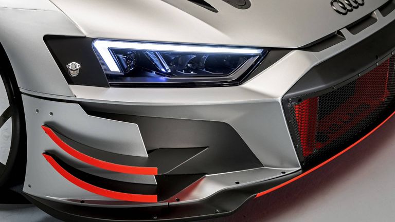 موديل أودي R8