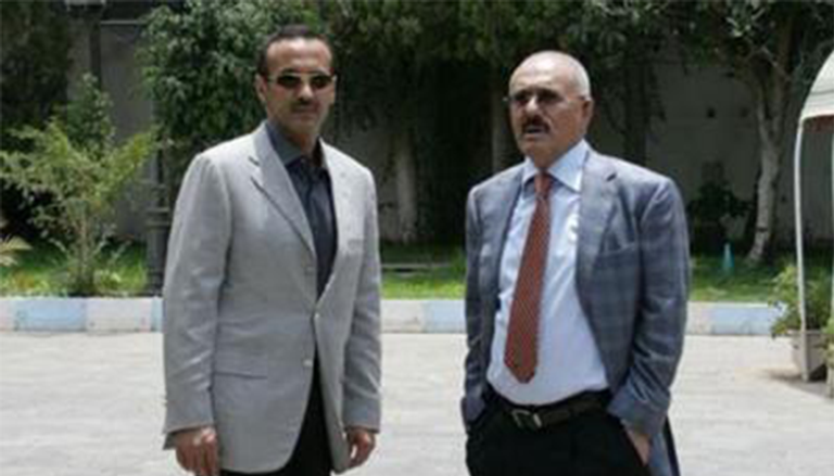 السفير أحمد علي عبدالله صالح ووالده الرئيس اليمني السابق - أرشيفية