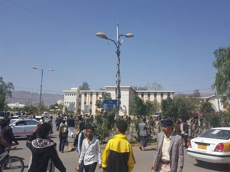 المواطنون اليمنيون في صنعاء يخشون بطش الميليشيات الحوثية