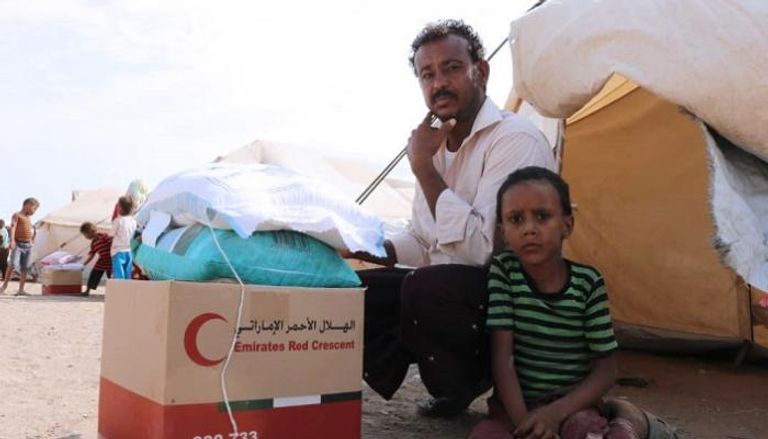 مساعدات الهلال الأحمر الإماراتي لليمنيين - أرشيفية