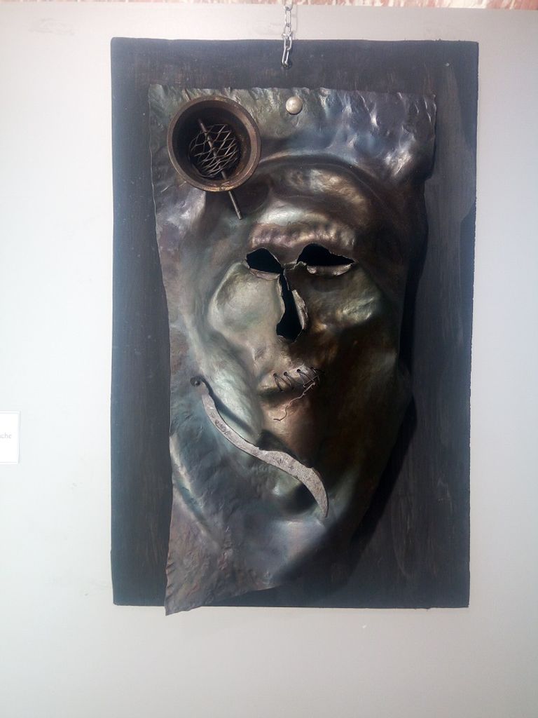 معرض لفن النحت على المعادن في الجزائر معرض لفن النحت على المعادن في الجزائر