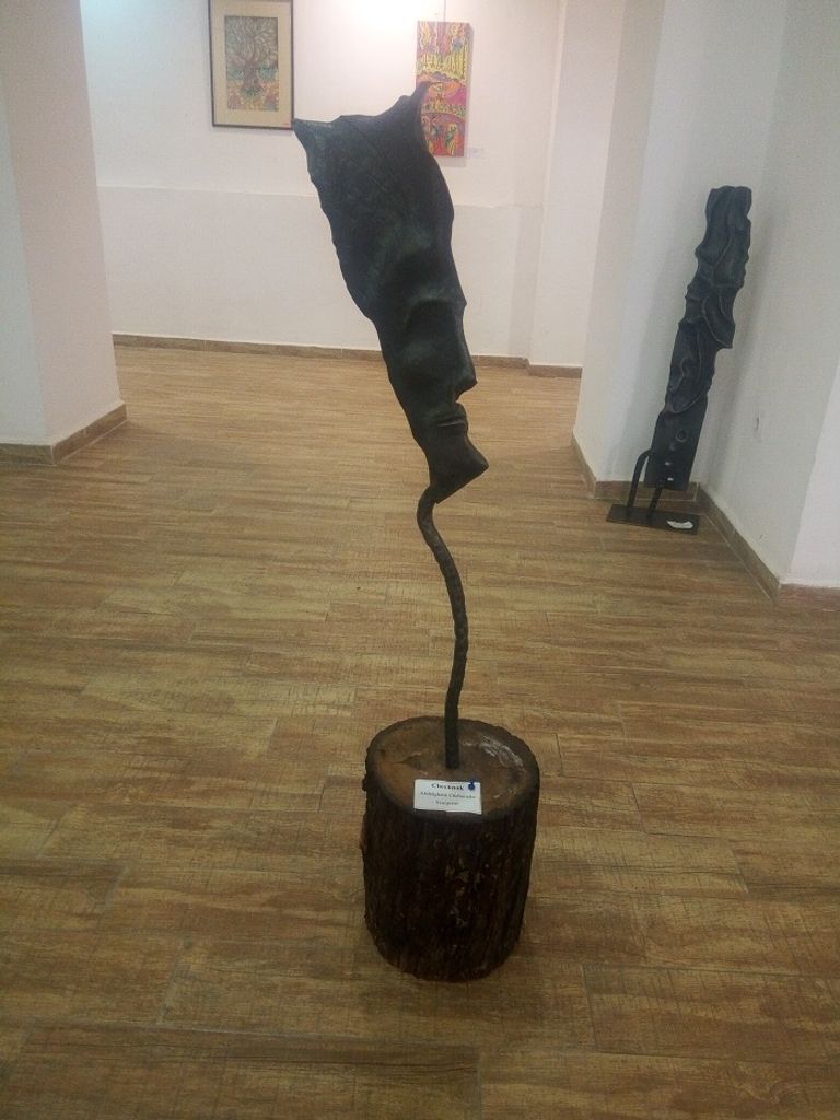 معرض لفن النحت على المعادن في الجزائر معرض لفن النحت على المعادن في الجزائر