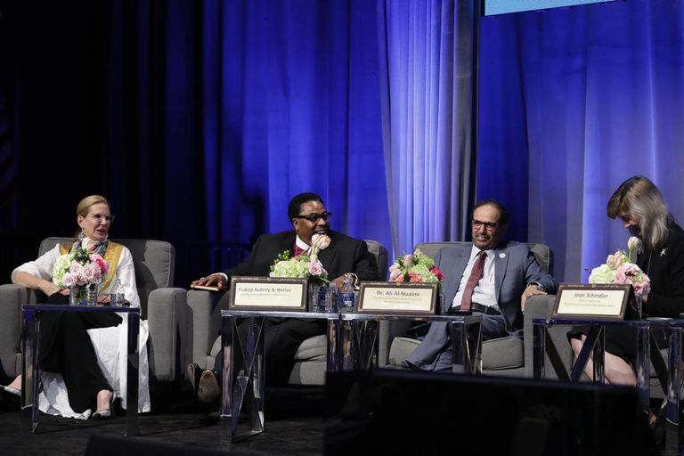 الدكتور علي راشد النعيمي