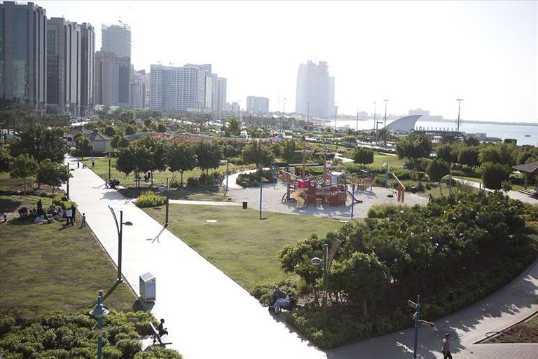 حديقة الخالدية في أبوظبي