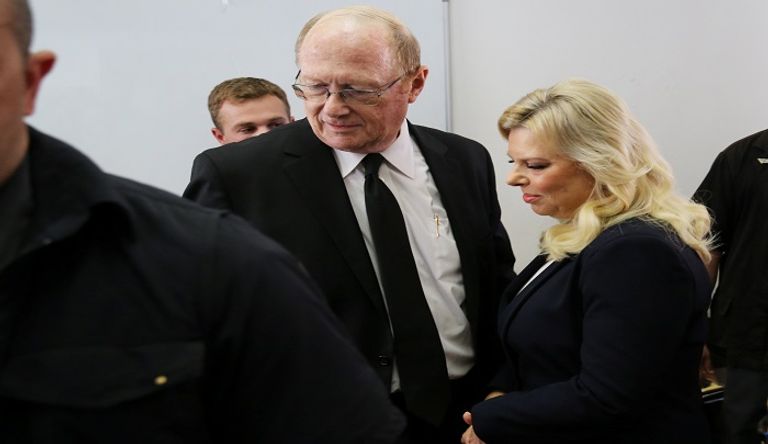 سارة نتنياهو لدى وصولها إلى المحكمة- رويترز