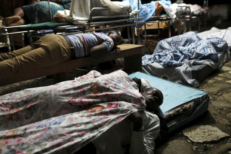 مصابون جراء زلزال هايتي السبت الماضي