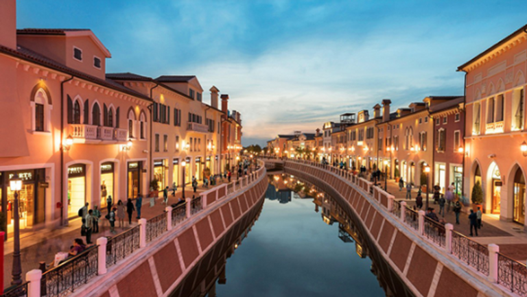 برج إيفل الصيني والأصلي