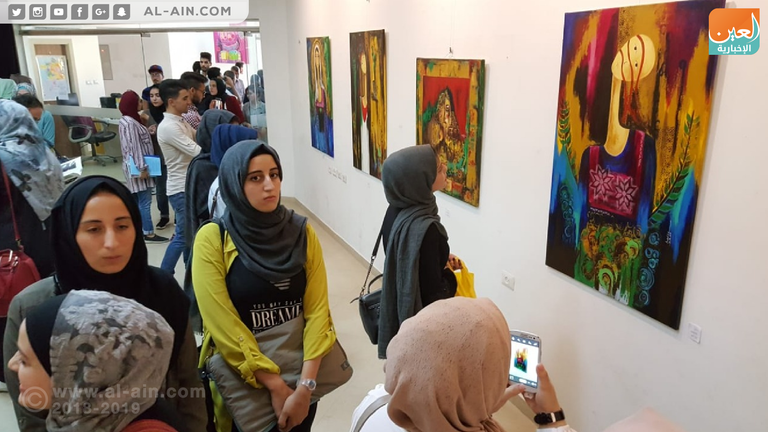 جانب من بعض لوحات المعرض