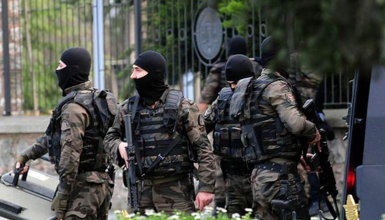 عناصر من الشرطة التركية 