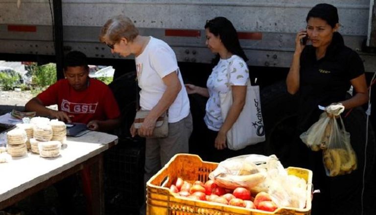 أحد أسواق فنزويلا- رويترز