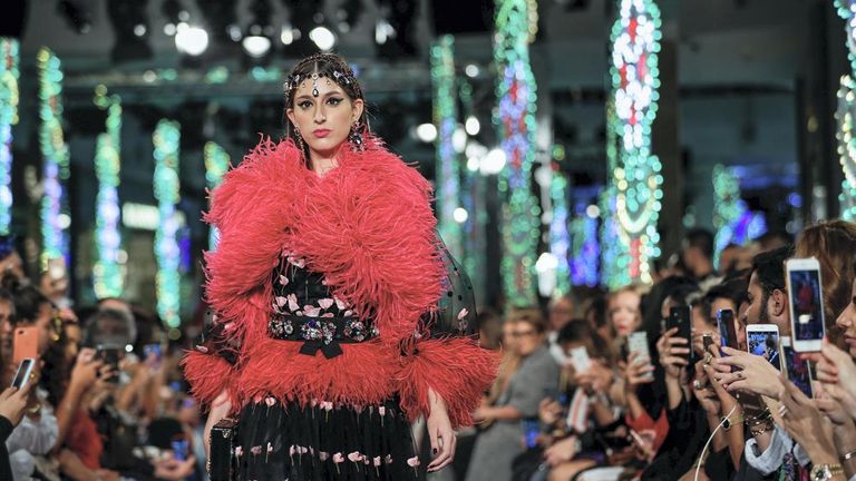 دولتشي وجابانا في دبي لافتتاح أكبر فرع حول العالم لعلامتهما التجارية