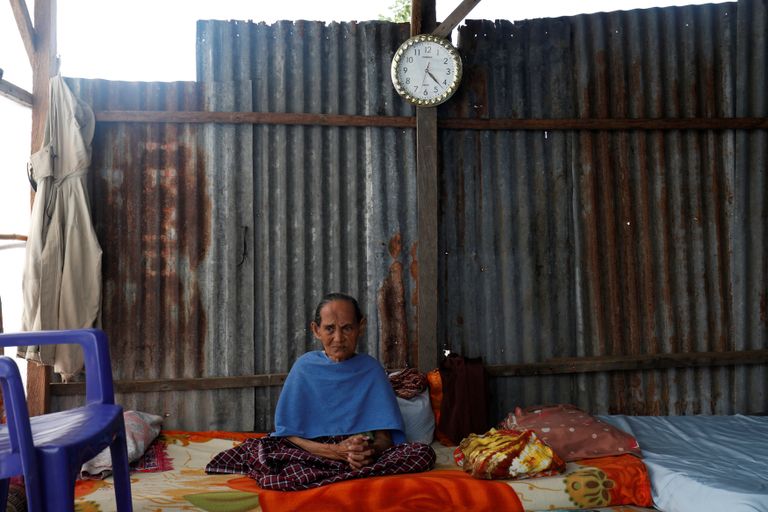 الزلزال ترك خسائر فادحة في إندونيسيا