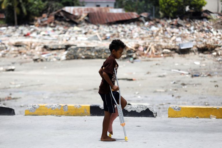 الزلزال ترك خسائر فادحة في إندونيسيا