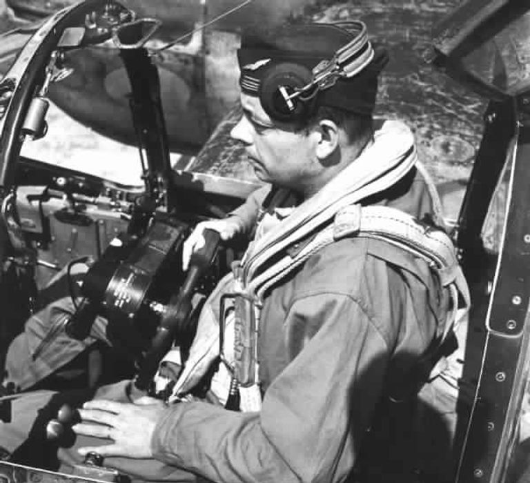 غلاف ترجمة "أرض البشر"