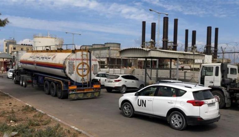 الوقود الإسرائيلي يدخل غزة بمال قطري