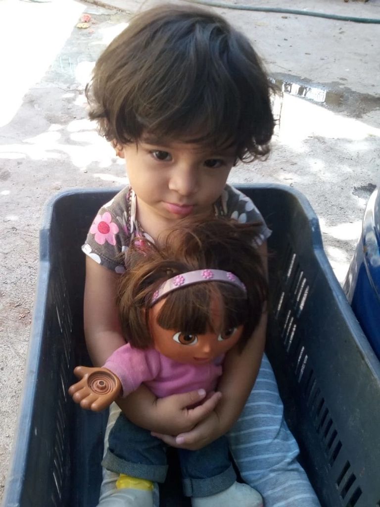 الطفلة فرناندا مأساة اللاجئين داخل محاكم الهجرة الأمريكية