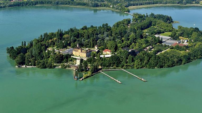 5 آلاف بحيرة ساحرة تشجع السائحين على زيارة النمسا