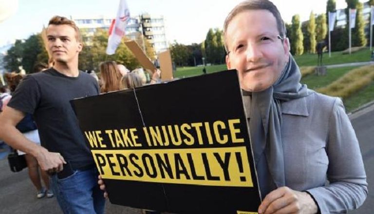 مسيرات حاشدة في بروكسل تنديداً بالحكم على أستاذ الجامعة بالإعدام