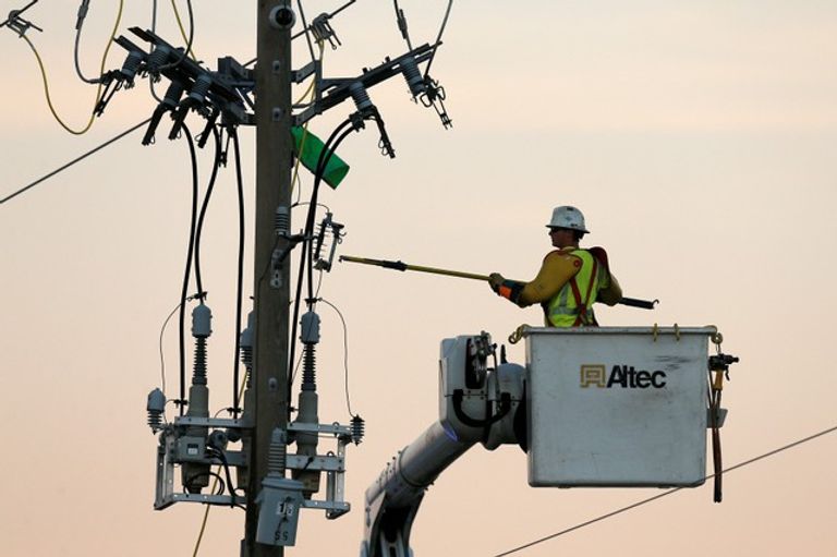 الإعصار مايكل يخلف أضرارا كبيرة في بلدة مكسيكو بيتش