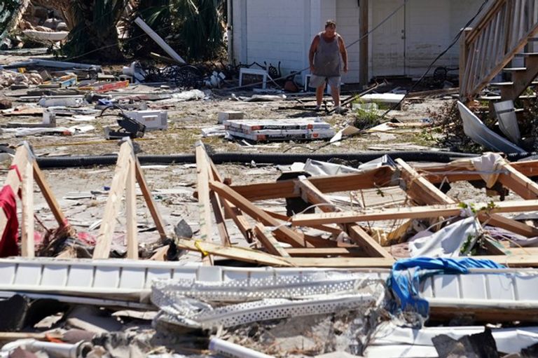 الإعصار مايكل يخلف أضرارا كبيرة في بلدة مكسيكو بيتش