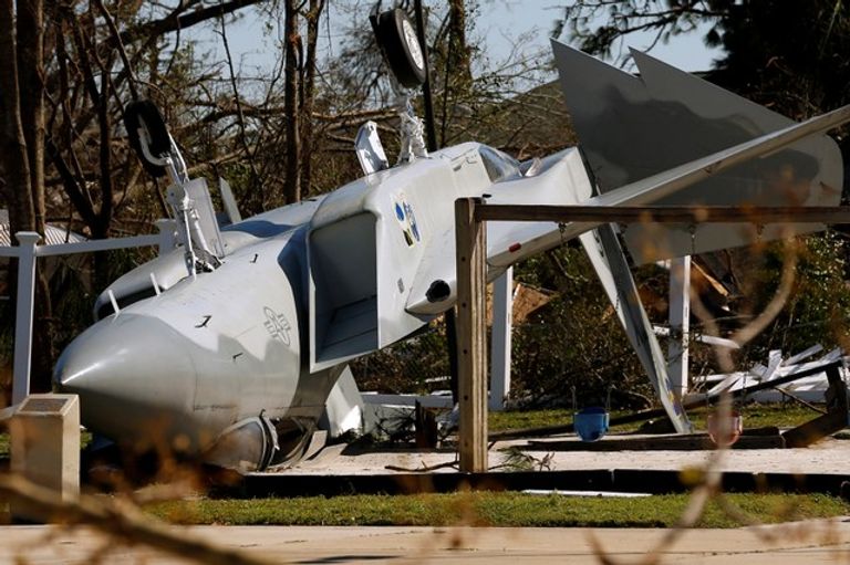 الإعصار مايكل يخلف أضرارا كبيرة في بلدة مكسيكو بيتش