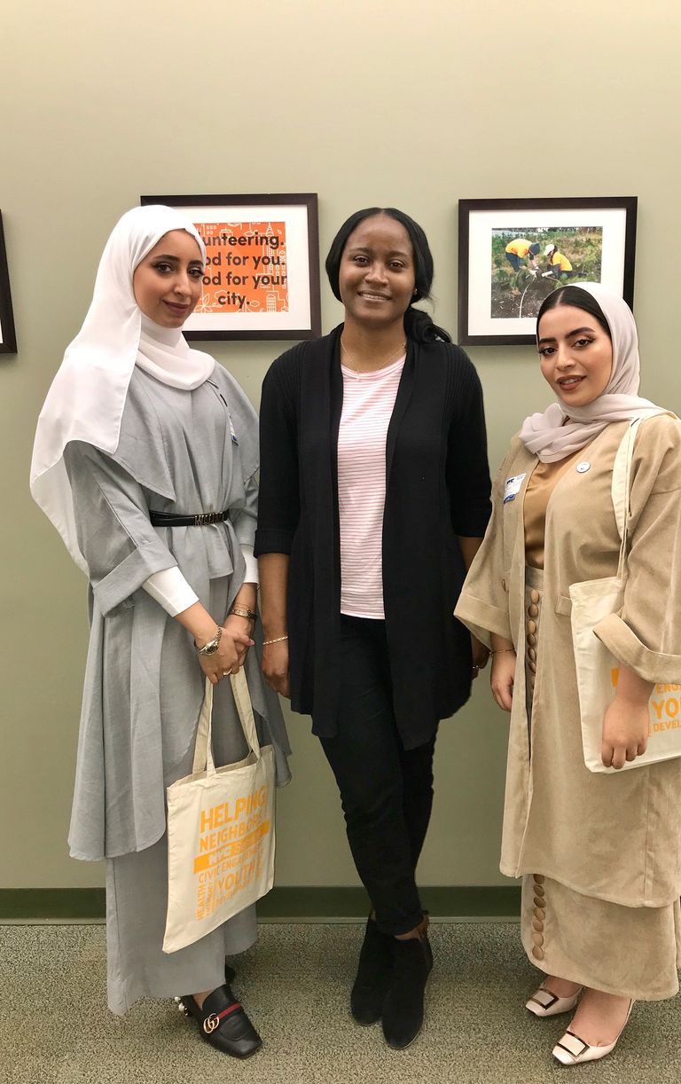 وفد مجلس دبي للشباب