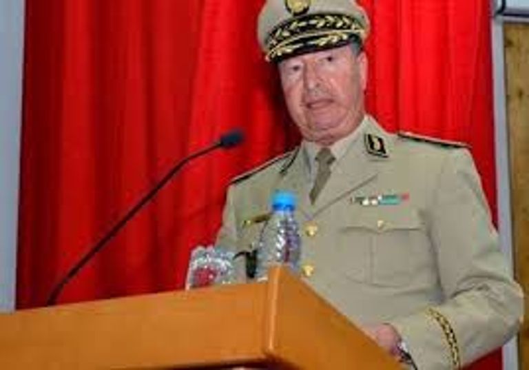 قائد الناحية العسكرية الثانية اللواء سعيد باي مقر وزارة الدفاع الجزائرية