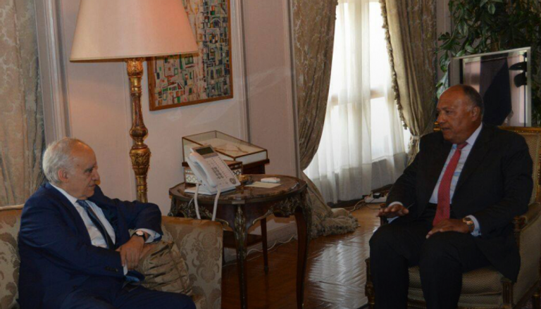 المبعوث الأممي إلى ليبيا غسان سلامة ووزير الخارجية المصري سامح شكري المليشيات تسيطر على العاصمة الليبية طرابلس