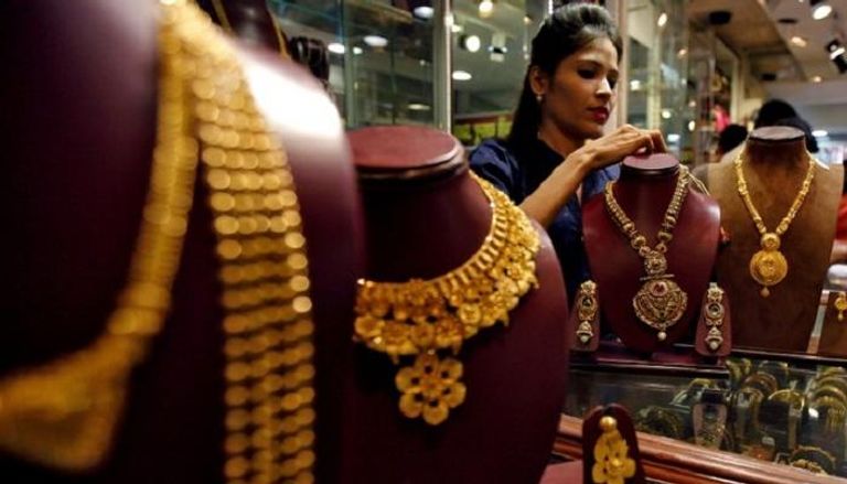 صالة عرض مجوهرات في مومباي- رويترز