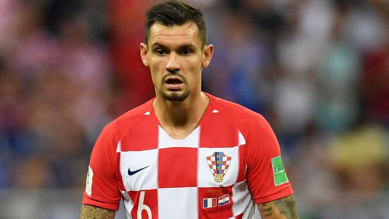 ديان لوفرين مدافع منتخب كرواتيا هاري كين ومحمد صلاح