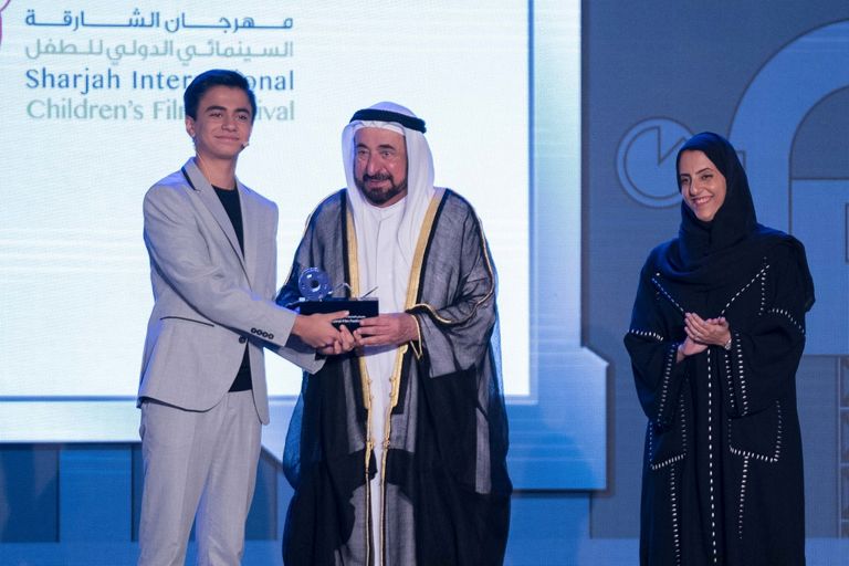 سلطان القاسمي وقرينته يشهدان 