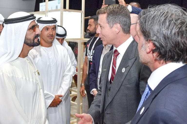 محمد بن راشد آل مكتوم يلتقي قيادات شركات التكنولوجيا في جيتيكس 2018