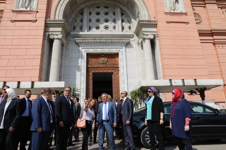  رئيس جمهورية تتارستان يزور المتحف المصري 