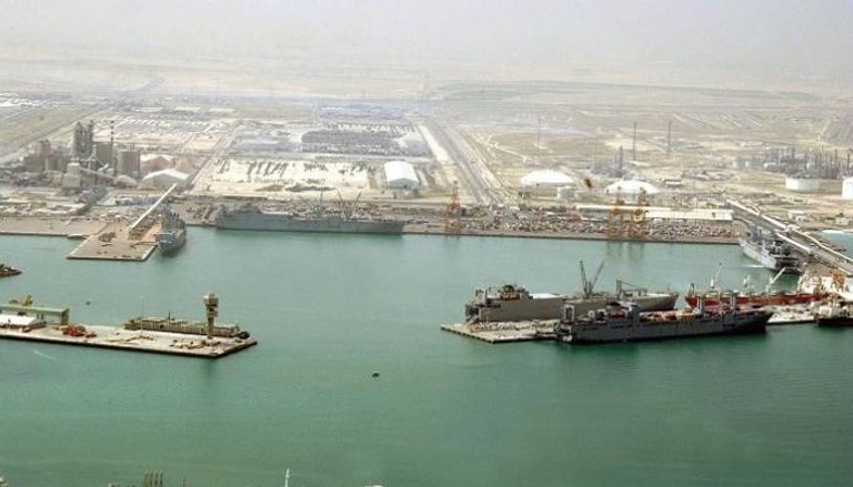 الكويت توقف حركة الملاحة لسوء الأحوال الجوية 